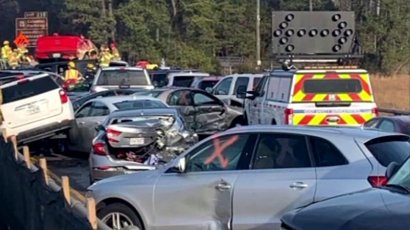 V americkém státě Virginie se srazilo 69 aut